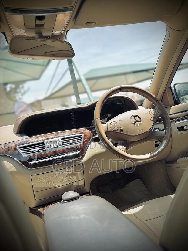 Mercedes-Benz S-Class 2012 Black