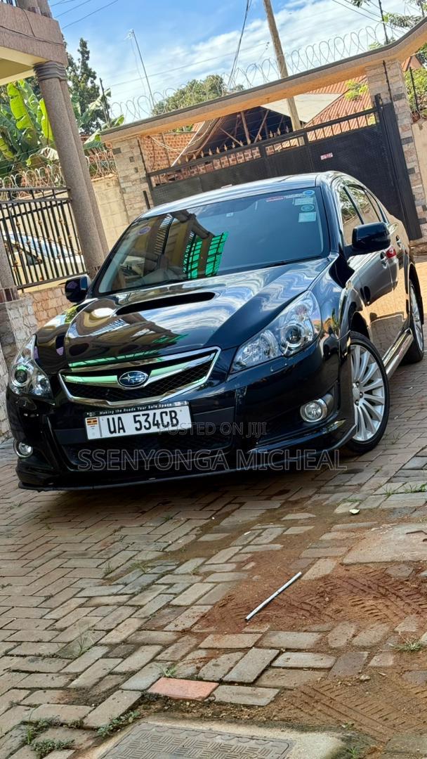 Subaru Legacy 2011 Black