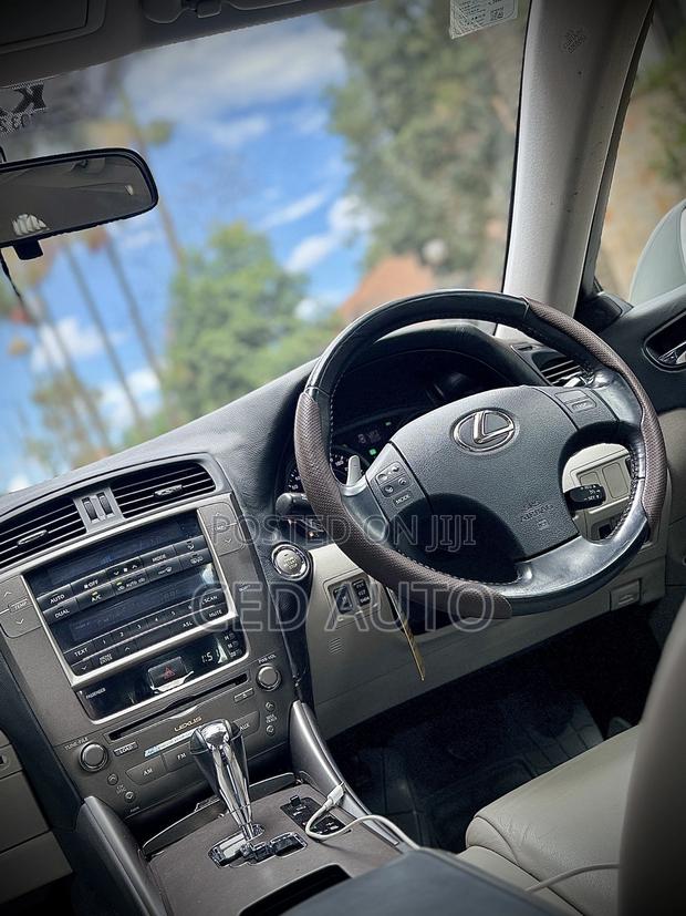 Lexus IS 2011 Gray