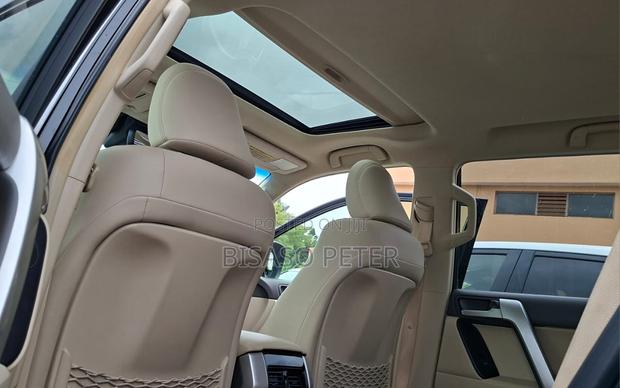 Toyota Land Cruiser Prado 2.7 2017 Black