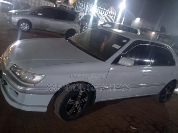 Toyota Premio 2001 Silver