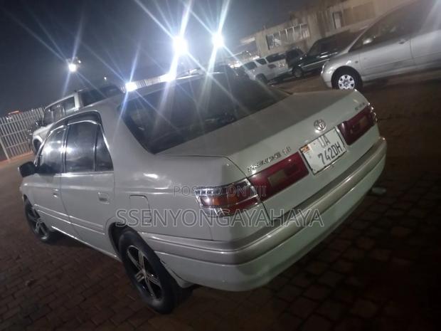 Toyota Premio 2001 Silver