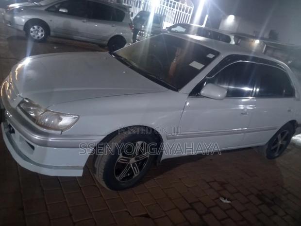 Toyota Premio 2001 Silver