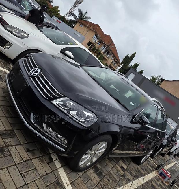 Volkswagen Passat 2013 Black