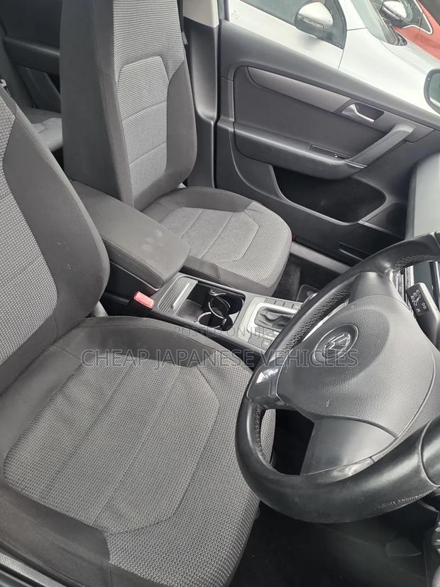 Volkswagen Passat 2013 Black