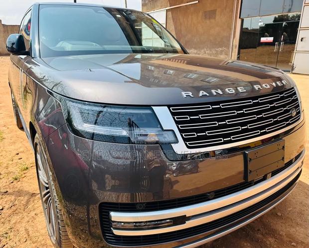 Land Rover Range Rover Vogue 2024 Beige
