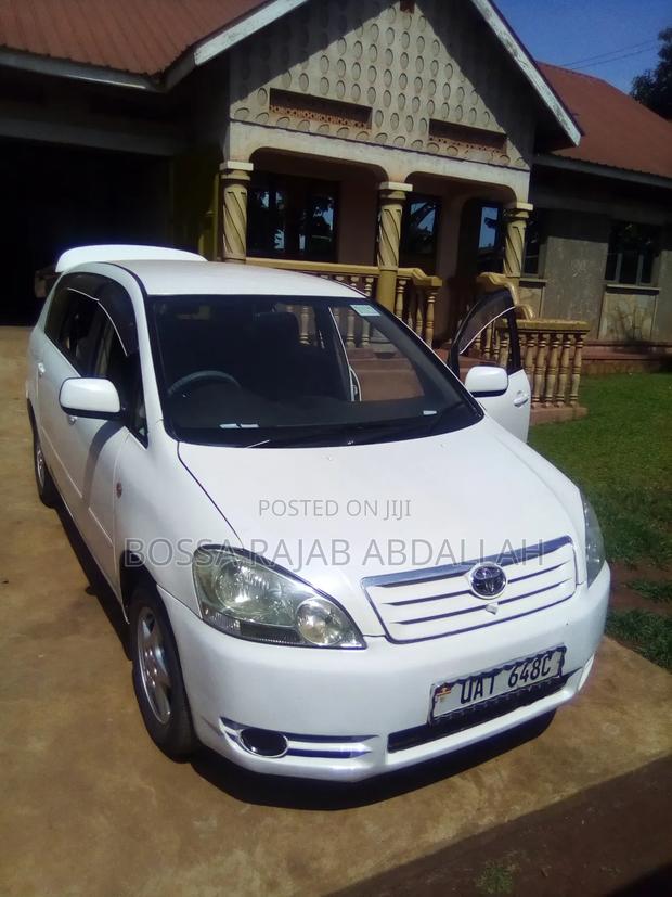 Toyota Picnic 2.0 FWD 2001 White