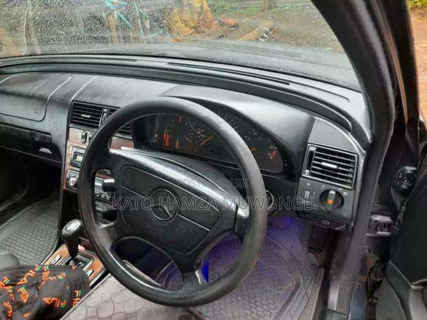 Mercedes-Benz C200 1999 Blue