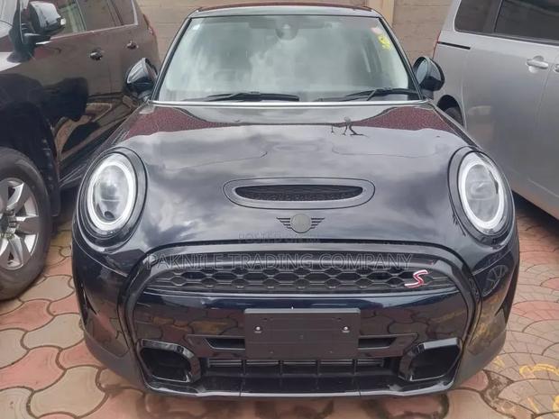 Mini Cooper 2023 Black