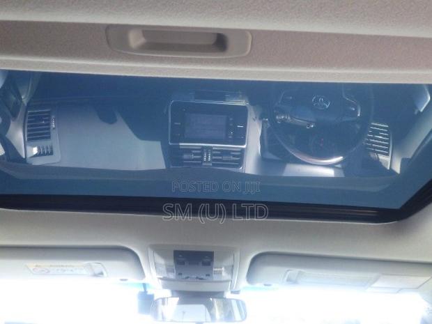 Toyota Land Cruiser Prado 2.7 2018 White