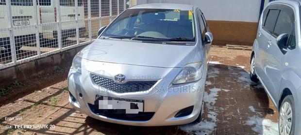 Toyota Belta 2014 Silver