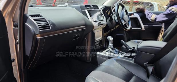 Toyota Land Cruiser Prado 2023 Gold