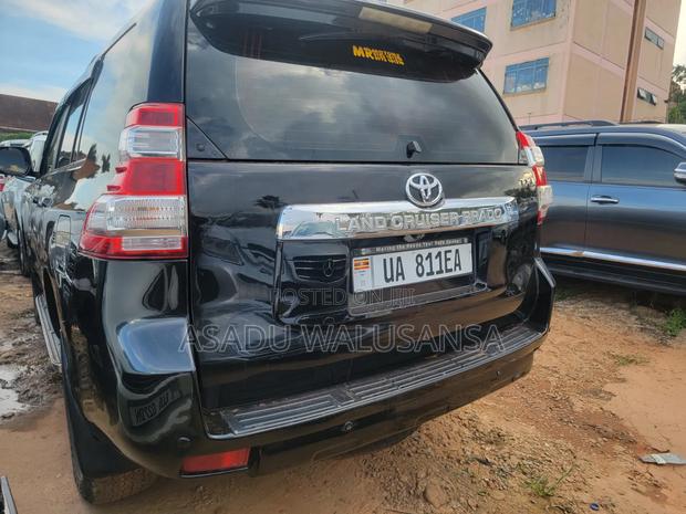 Toyota Land Cruiser Prado 2017 Black