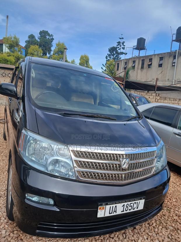 Toyota Alphard 2.4 Petrol FWD 2003 Black