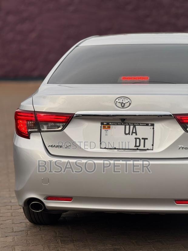 Toyota Mark X 2.5 AWD 2014 Silver