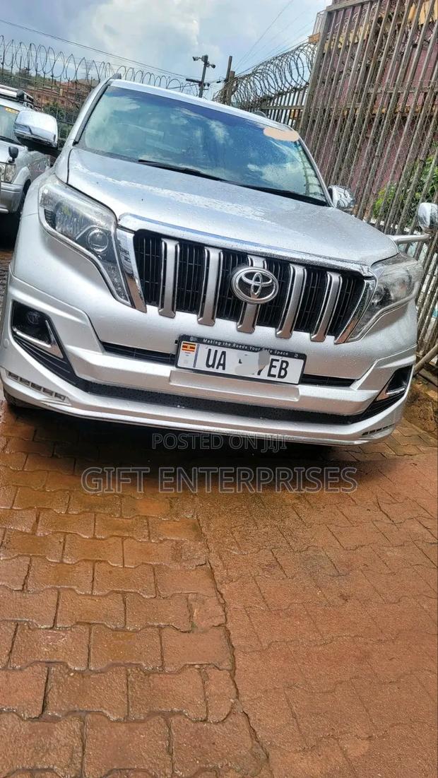 Toyota Land Cruiser Prado 2015 Silver