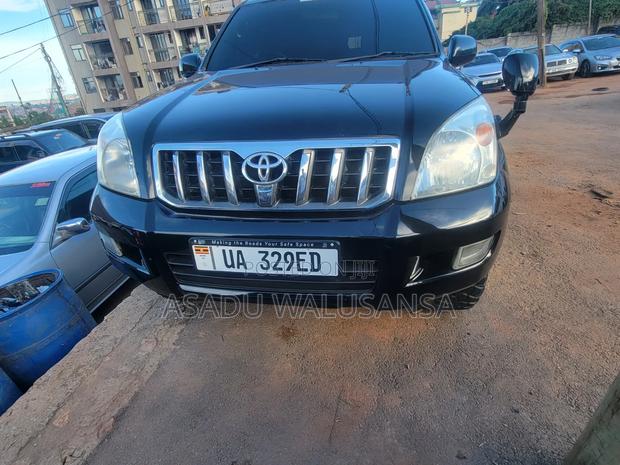 Toyota Land Cruiser Prado 2010 Black