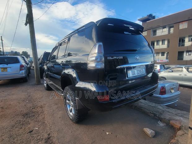 Toyota Land Cruiser Prado 2010 Black