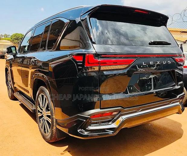 Lexus LX 600 2023 Black