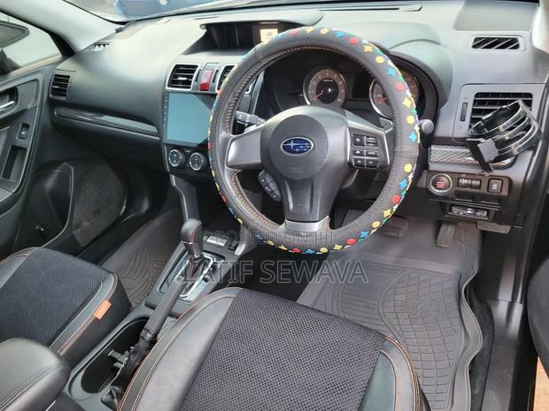 Subaru Forester 2.0XT Premium AWD 2016 Blue