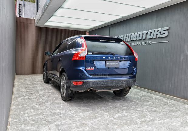 Volvo XC60 2012 Blue