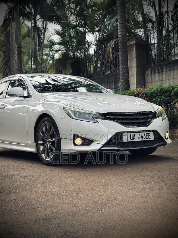 Toyota Mark X 2014 White