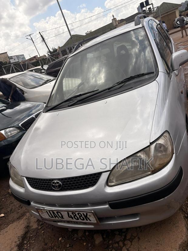 Toyota Corolla Spacio 2001 Silver