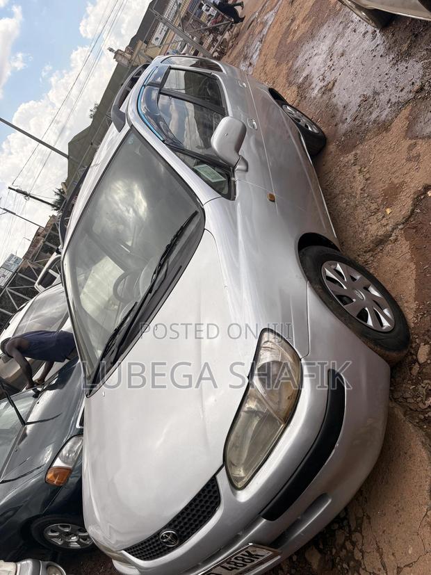 Toyota Corolla Spacio 2001 Silver