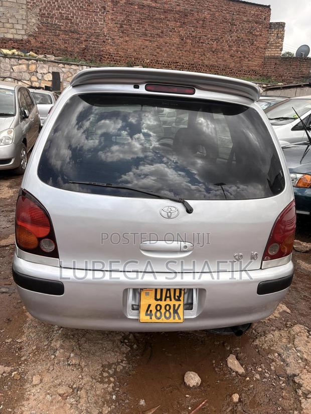 Toyota Corolla Spacio 2001 Silver