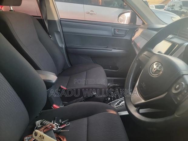 Toyota Corolla Fielder 2016 Silver