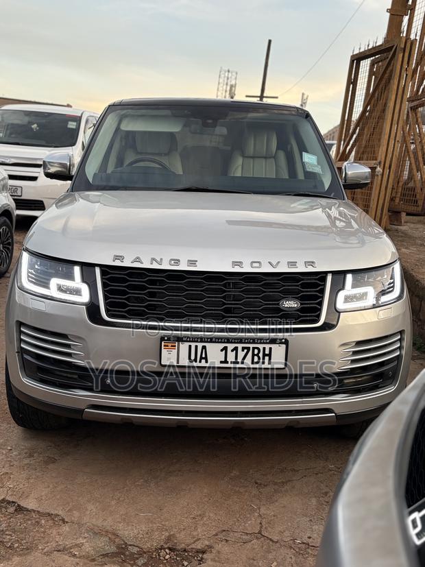 Land Rover Range Rover Vogue 2016 Gold