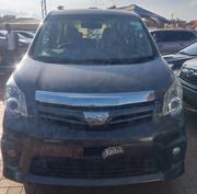 Toyota Noah 2.0 143hp AWD (8 Seater) 2013 Silver for sale