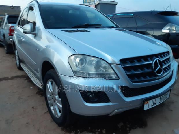 Mercedes-Benz M Class 2010 Silver