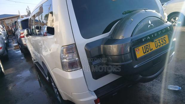 Mitsubishi Pajero 2008 White