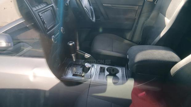 Mitsubishi Pajero 2008 White