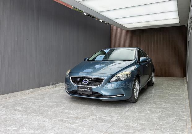Volvo V40 2013 Blue