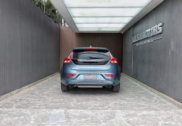 Volvo V40 2013 Blue