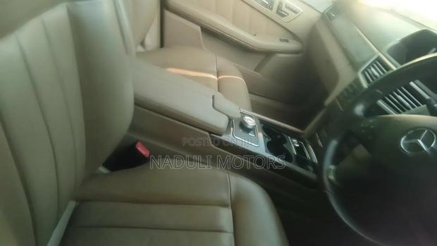 Mercedes-Benz E300 2011 Green