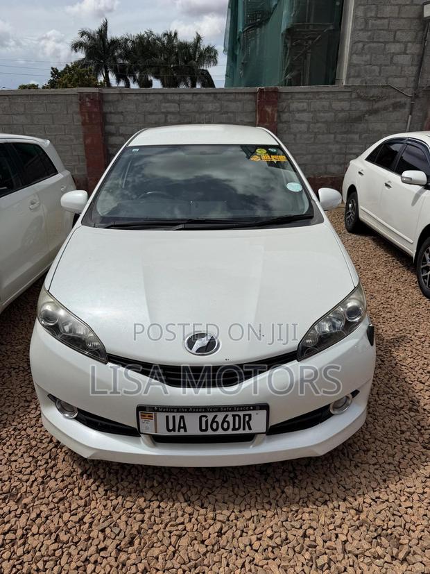 Toyota Wish 2012 White