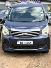 Toyota Noah 2.0 143hp AWD (8 Seater) 2012 Blue for sale