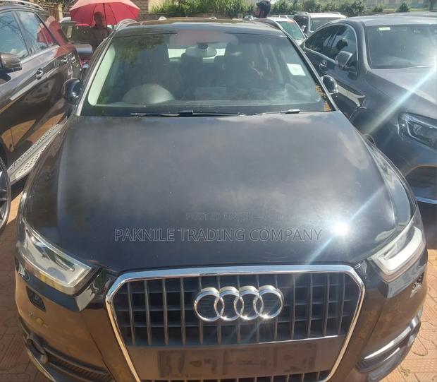 Audi Q3 2012 Black