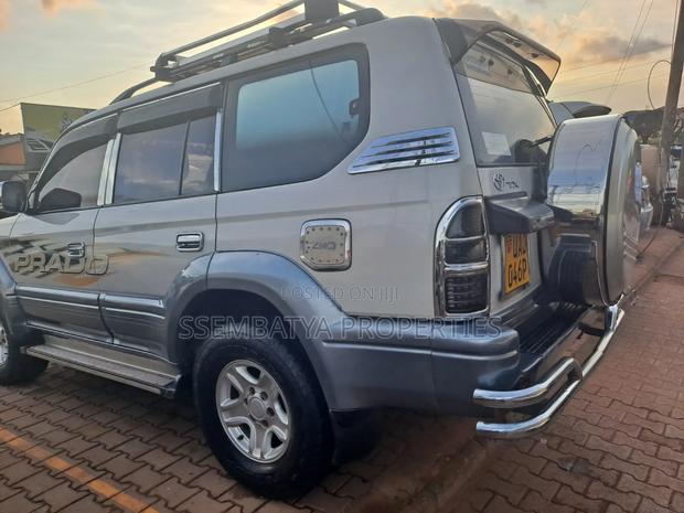 Toyota Land Cruiser Prado 3.0 D-4D 5dr 2007 Silver