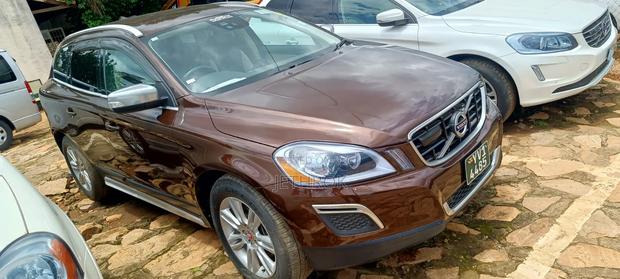 Volvo XC60 2013 Brown