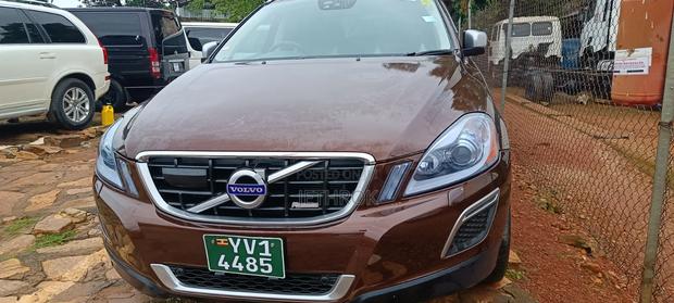 Volvo XC60 2013 Brown
