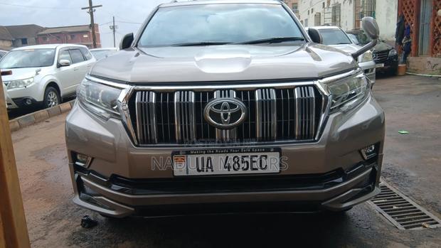 Toyota Land Cruiser Prado 2015 Gray