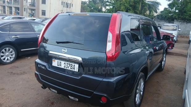 Nissan X-Trail 2.0 Petrol XE 2011 Gray