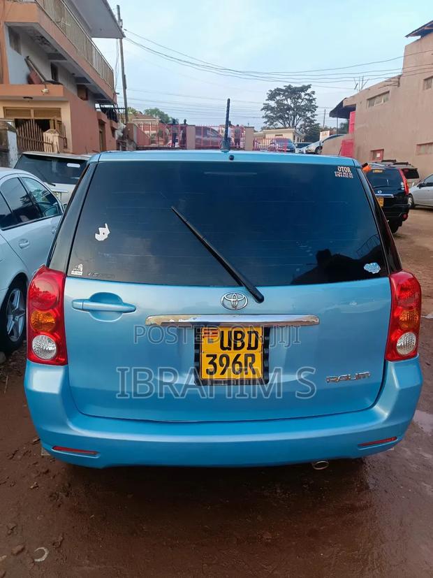 Toyota Raum 2005 Blue
