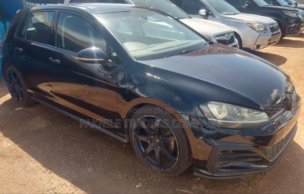 Volkswagen Golf 2013 Black