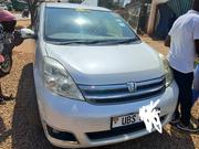 Toyota ISIS 1.8 L 2009 White for sale