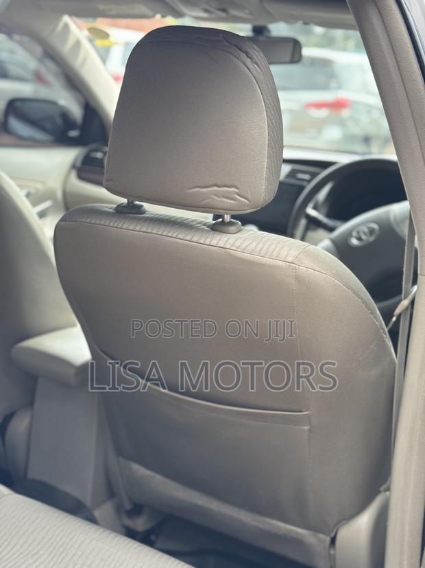 Toyota Premio 1.8 FWD 2010 Silver
